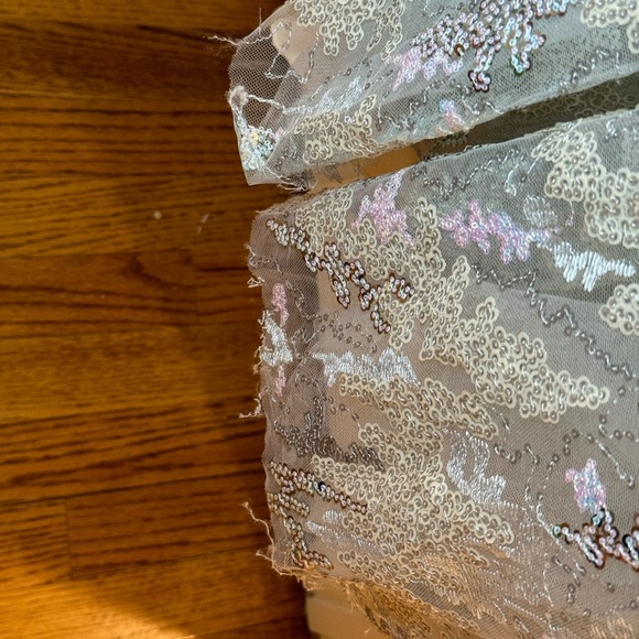 NWT Mac‎ Duggal Jewel Neckline Sequined Lace Evening Gown Platinum Size 12 - Picture 10 of 14